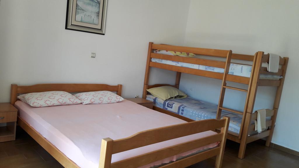 Apartment Family Ulcinj Phòng bức ảnh