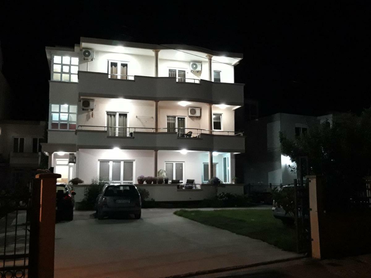 Apartment Family Ulcinj Ngoại thất bức ảnh